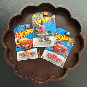 Hot Wheels Assorted Die-Cast Car Bundle Set of 20